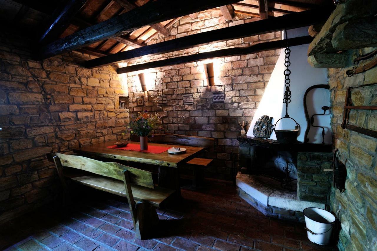 Traditional Istrian Stone House Smarje  Ngoại thất bức ảnh
