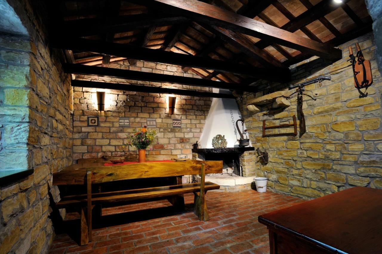 Traditional Istrian Stone House Smarje  Ngoại thất bức ảnh